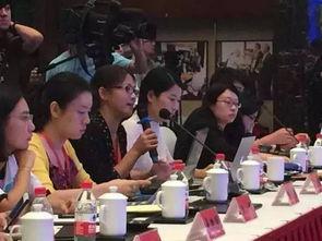 峰会吃瓜vlog,吃瓜vlog带你领略幕后风云