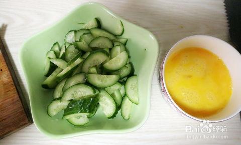 鸡吃小瓜好吗怎么吃的,营养美味，科学喂食指南